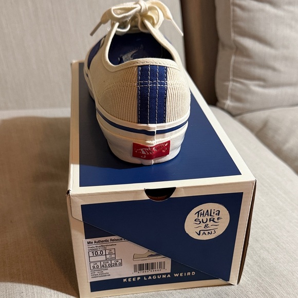 Vans Men's Classic Blue and Cream Sneakers - Picture 3 of 6